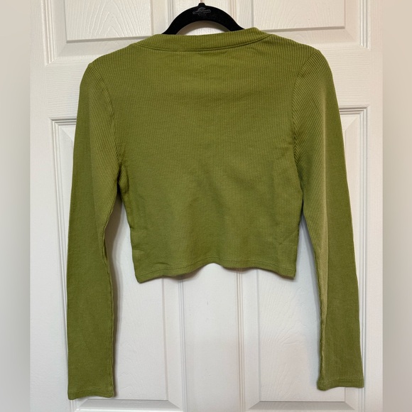 Olive Ribbed Crop Top - Picture 2 of 3